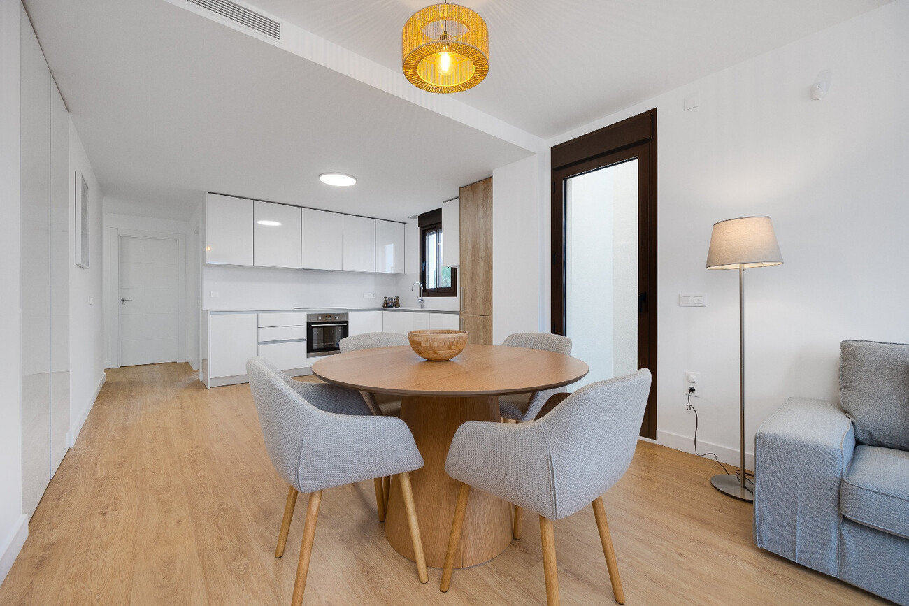 Apartamento en Villamartin, Alicante, España 2 dormitorios,  No. 190024