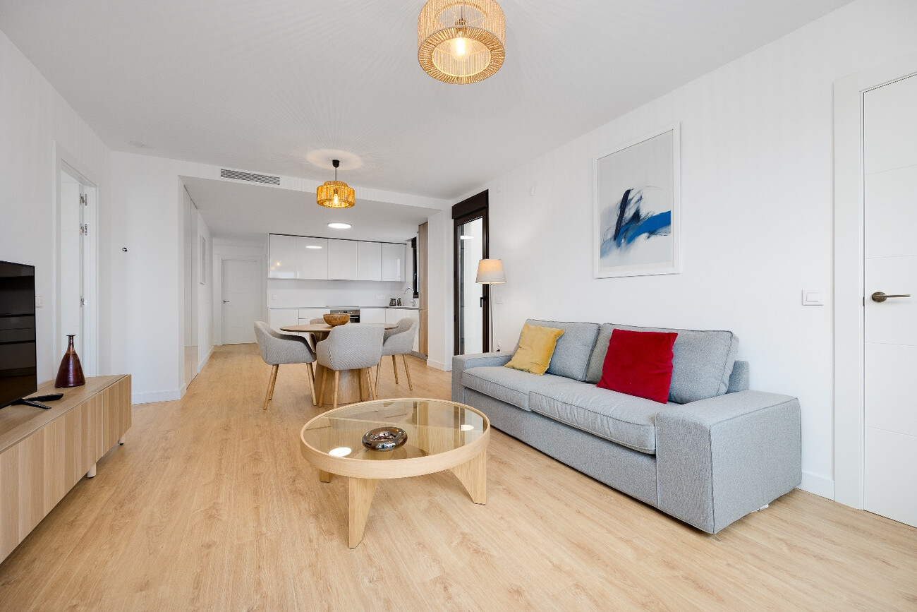 Apartamento en Villamartin, Alicante, España 2 dormitorios,  No. 190024
