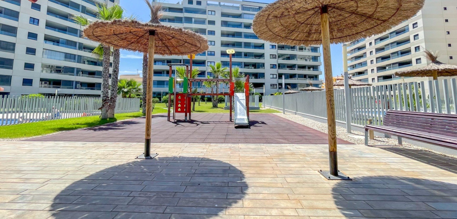 Apartamento en Alicante, España 3 dormitorios, 146 m2 No. 190023