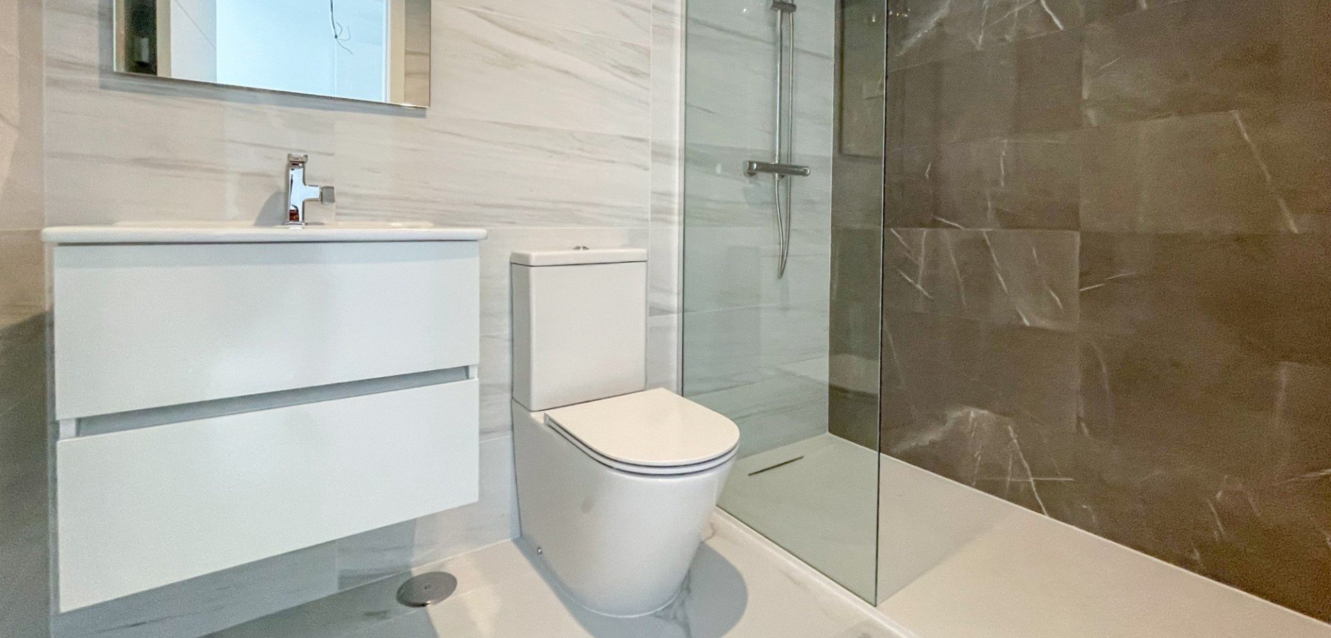 Apartamento en Alicante, España 3 dormitorios, 146 m2 No. 190023