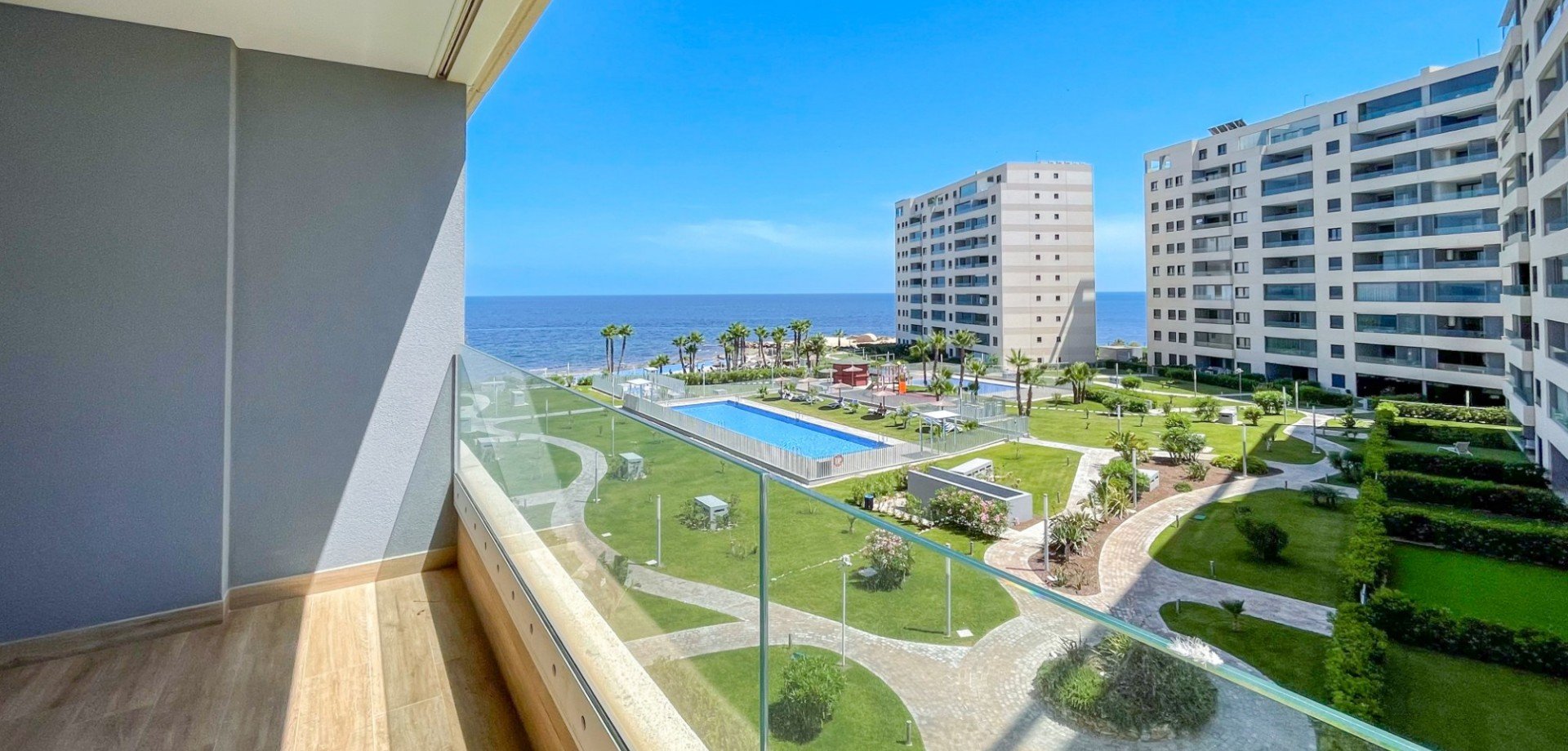 Apartamento en Alicante, España 3 dormitorios, 146 m2 No. 190023