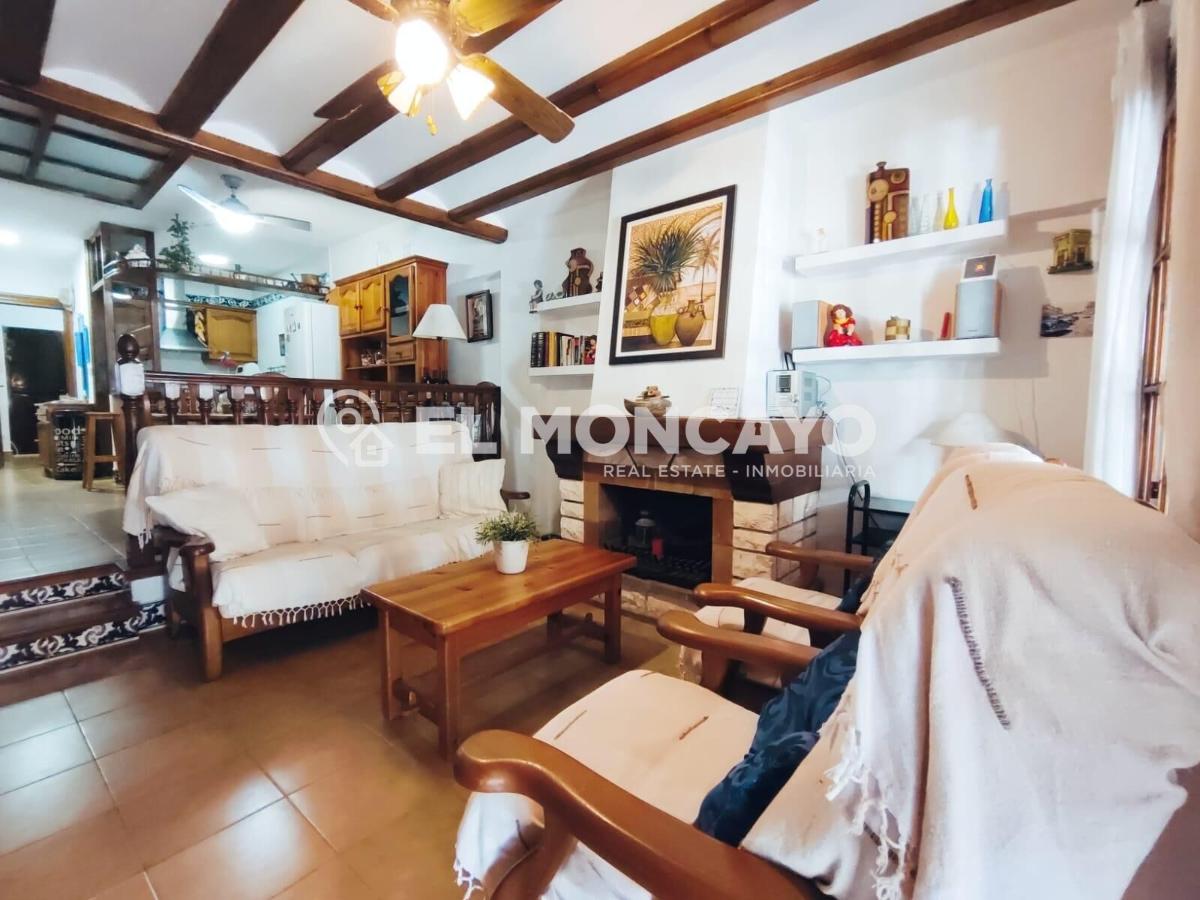 House à Guardamar del Segura, Alicante, Espagne 5 chambres, 139 m2 No. 149053