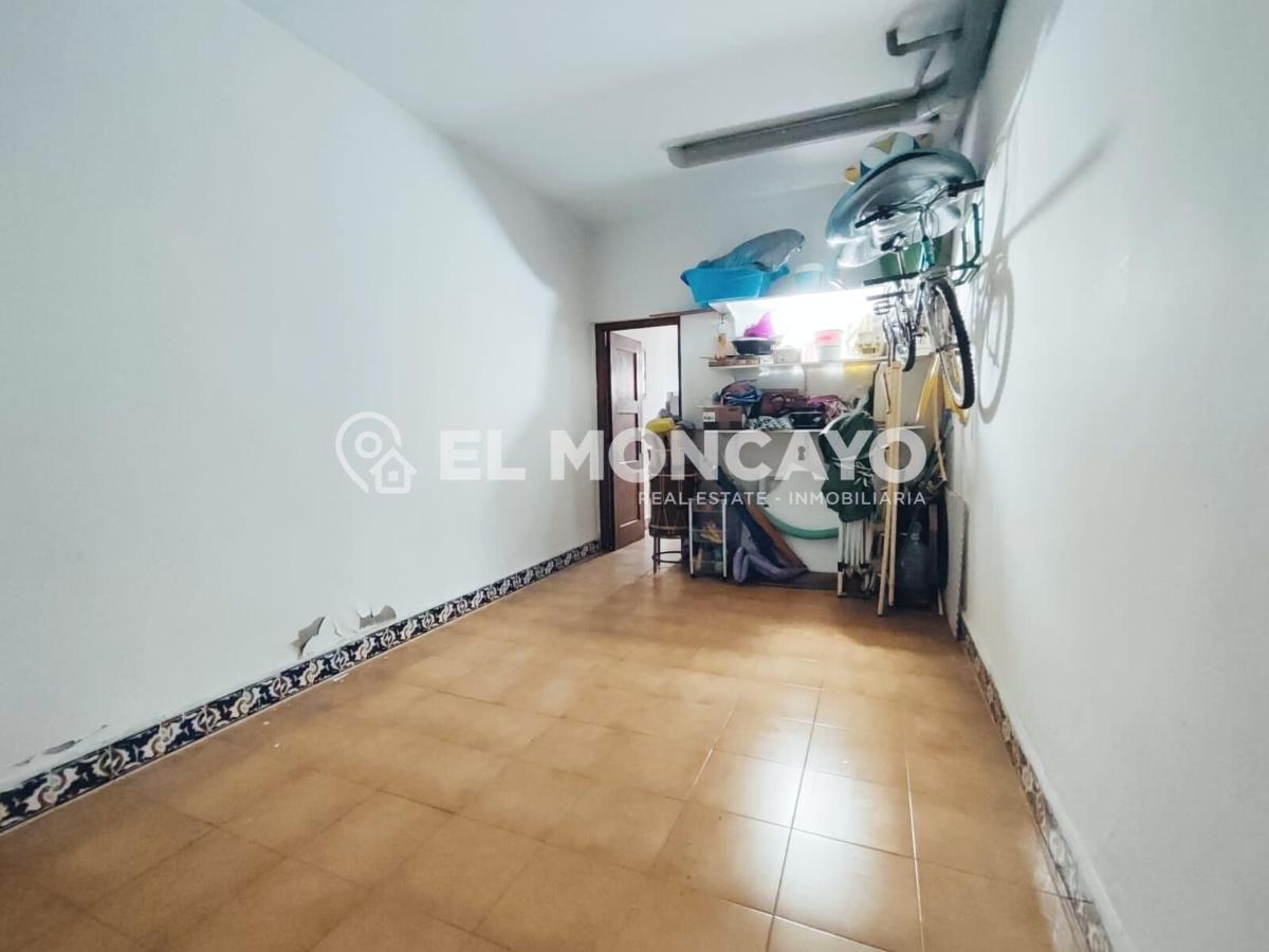 House à Guardamar del Segura, Alicante, Espagne 5 chambres, 139 m2 No. 149053