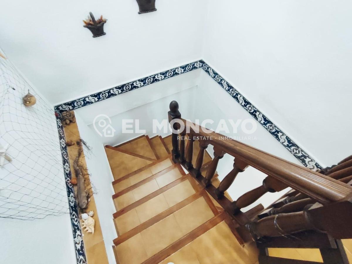 House à Guardamar del Segura, Alicante, Espagne 5 chambres, 139 m2 No. 149053