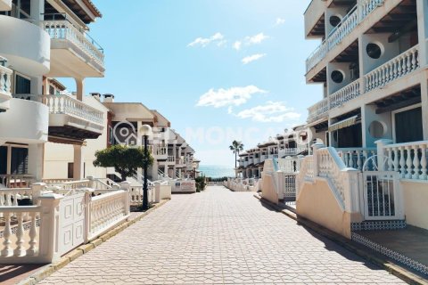 House in Guardamar del Segura, Alicante, Spain 5 bedrooms, 139 sq.m. No. 149053