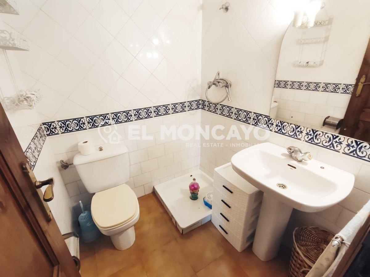 House à Guardamar del Segura, Alicante, Espagne 5 chambres, 139 m2 No. 149053