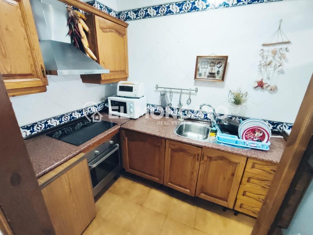 House à Guardamar del Segura, Alicante, Espagne 5 chambres, 139 m2 No. 149053