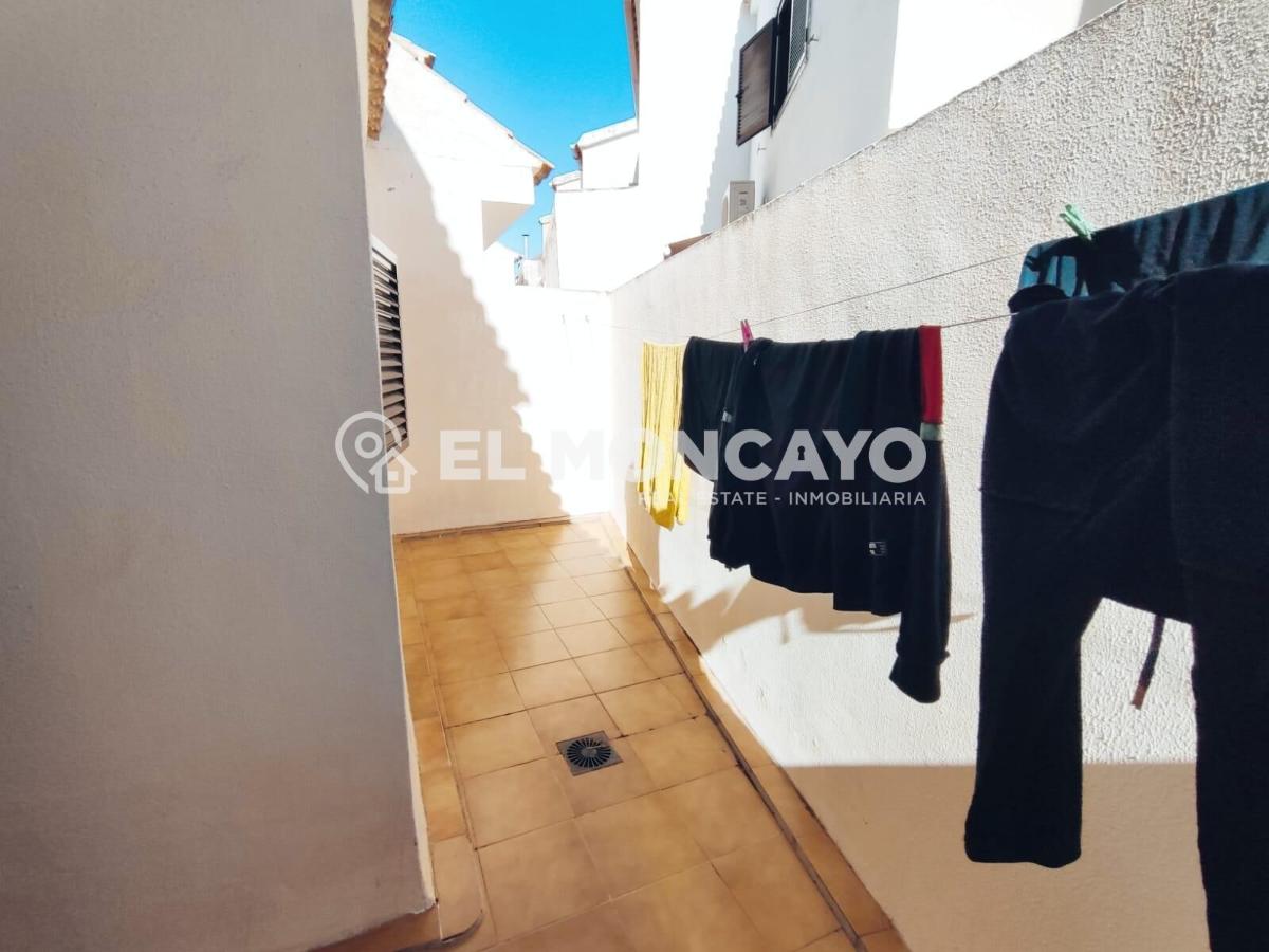 House à Guardamar del Segura, Alicante, Espagne 5 chambres, 139 m2 No. 149053
