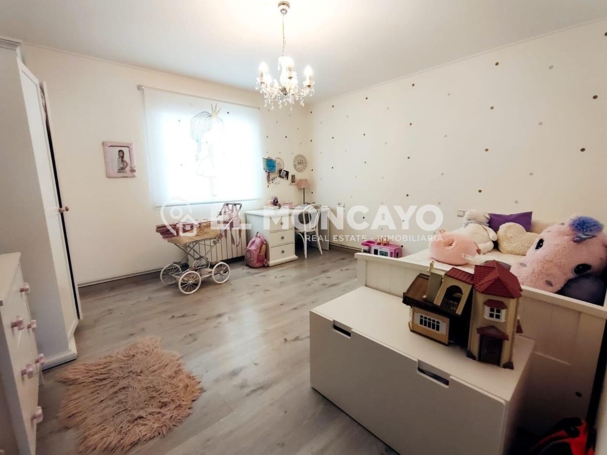 Villa Alicante, Spānijā 3 istabas, 337 m2 Nr. 149049