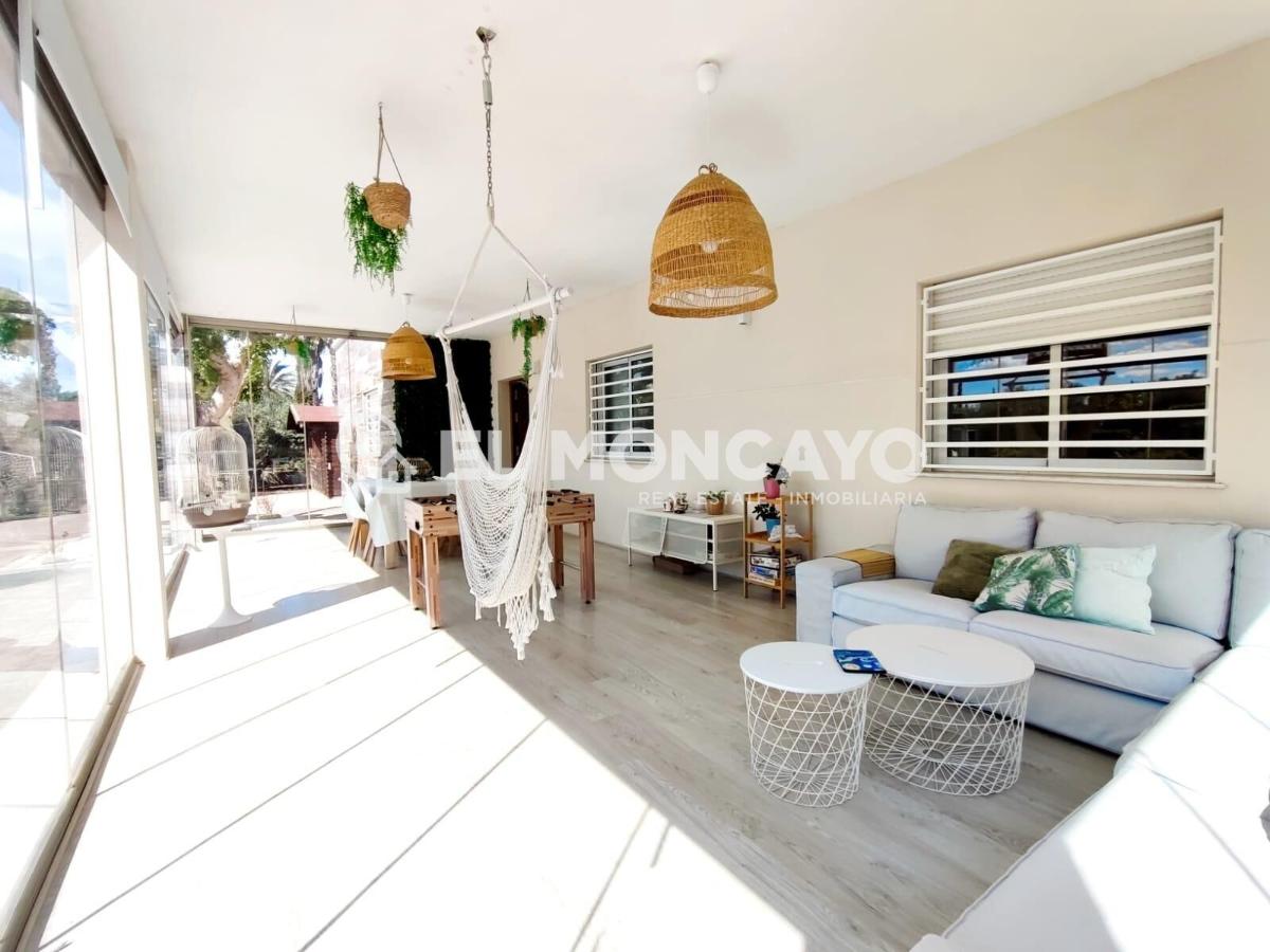 Villa Alicante, Spānijā 3 istabas, 337 m2 Nr. 149049