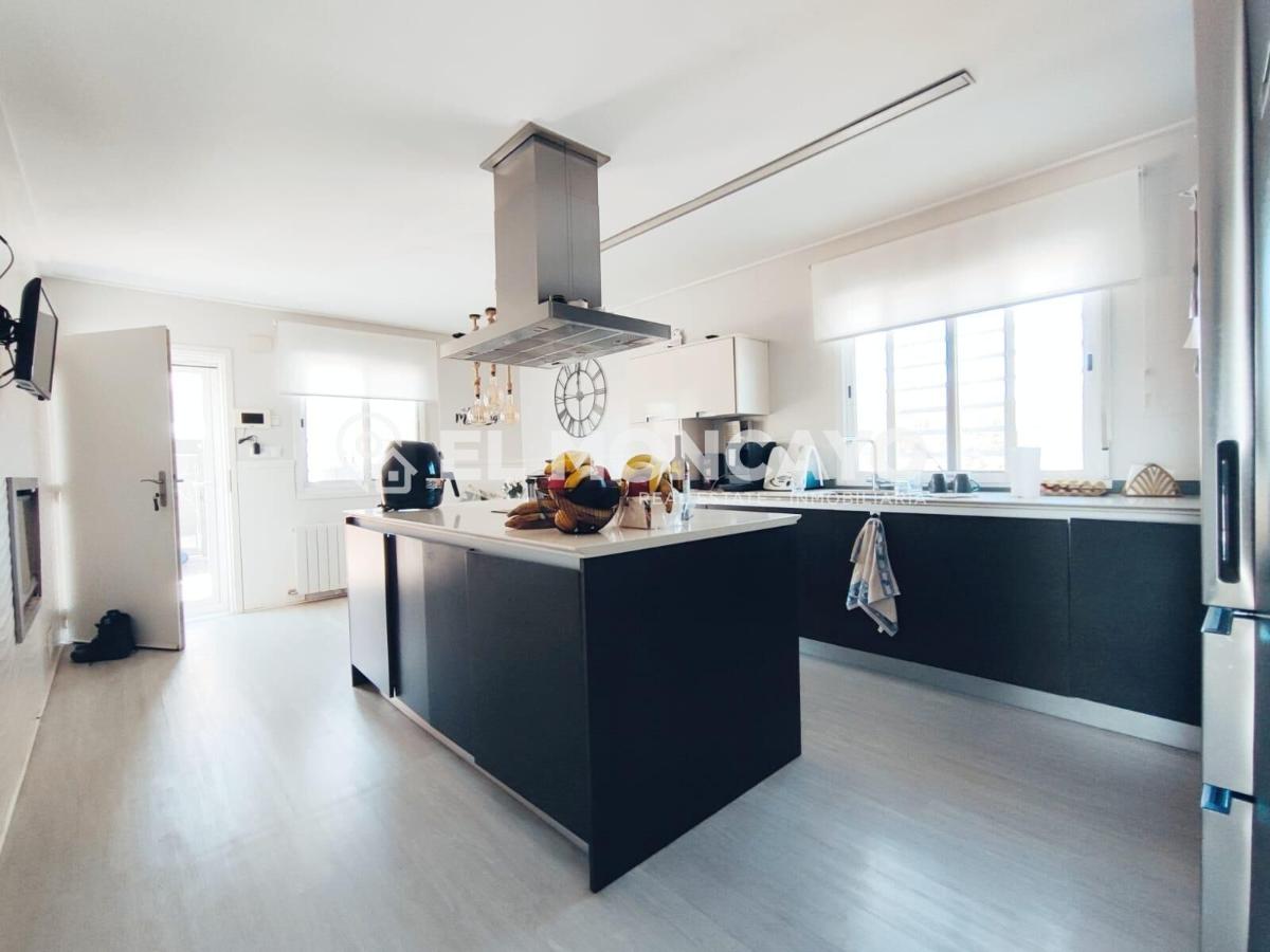 Villa Alicante, Spānijā 3 istabas, 337 m2 Nr. 149049