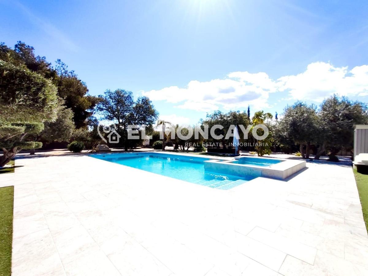 Villa Alicante, Spānijā 3 istabas, 337 m2 Nr. 149049