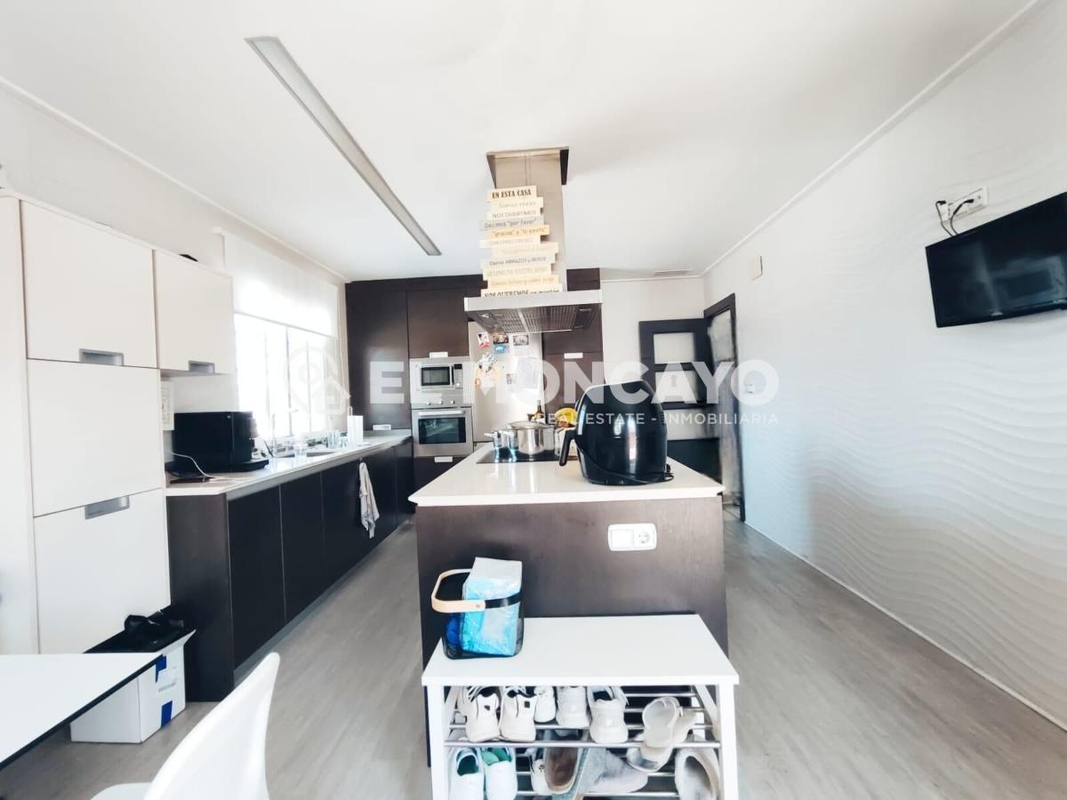 Villa Alicante, Spānijā 3 istabas, 337 m2 Nr. 149049