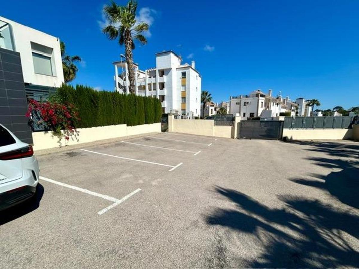 Villa in Alicante, Spanien 2 Schlafzimmer, 79 m2 Nr. 149048