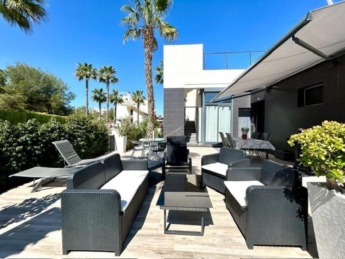 Villa in Alicante, Spanien 2 Schlafzimmer, 79 m2 Nr. 149048