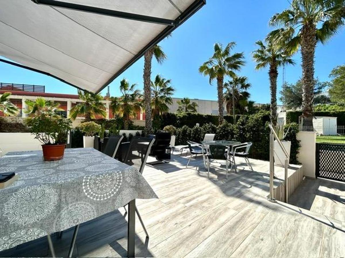 Villa in Alicante, Spanien 2 Schlafzimmer, 79 m2 Nr. 149048