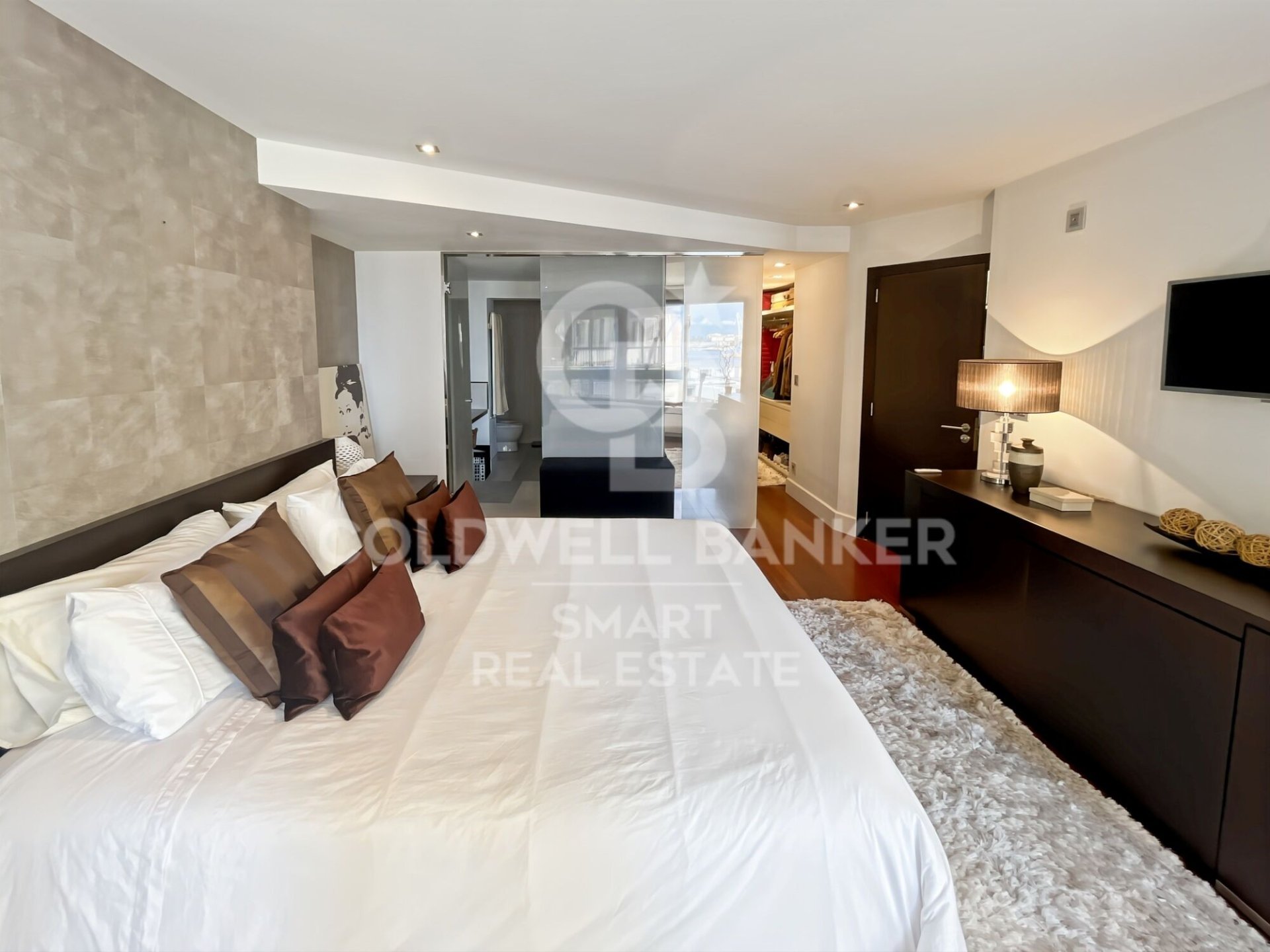 Apartment à A Coruna, Espagne 1 chambre, 102 m2 No. 178756