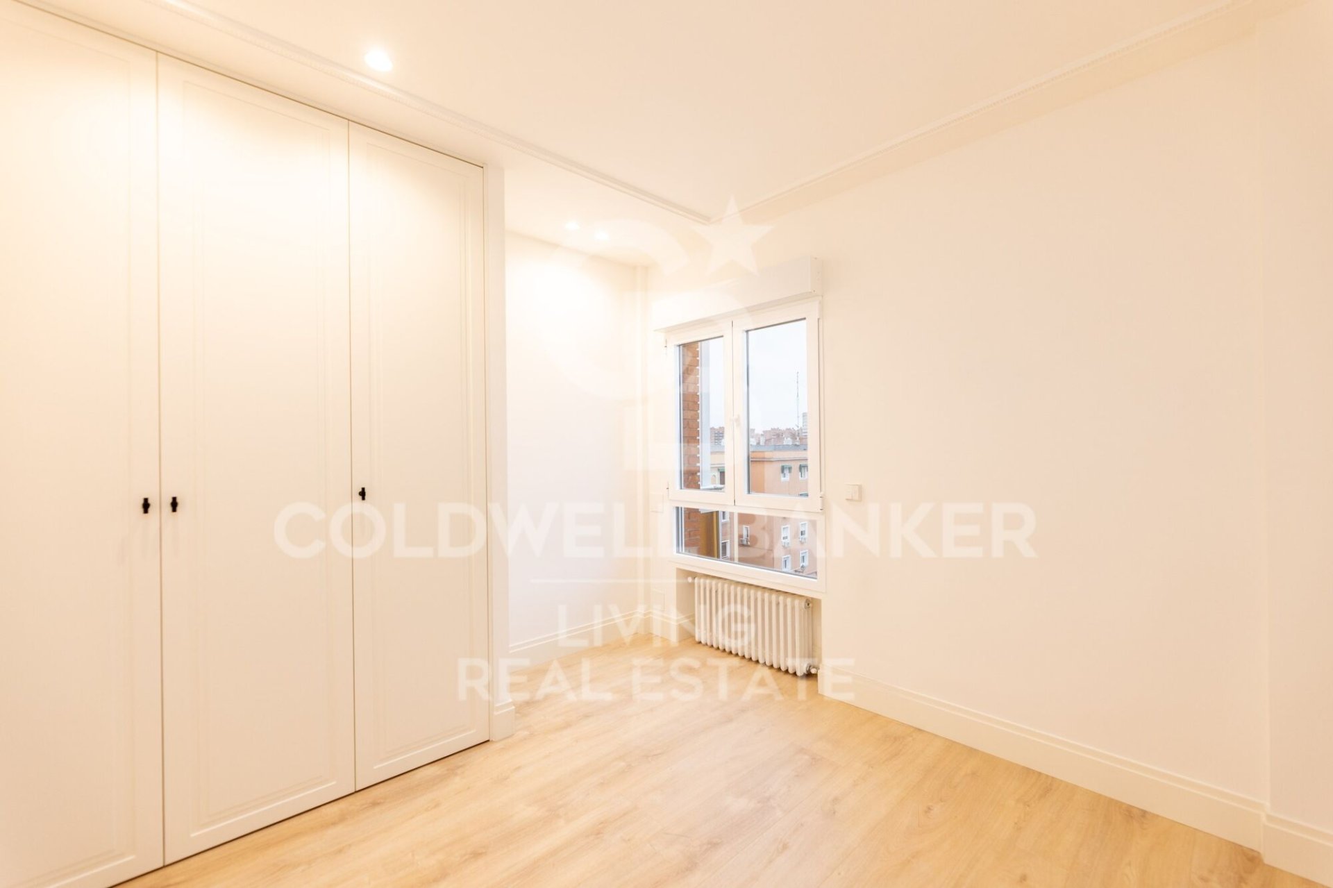 Apartment à Madrid, Espagne 3 chambres, 123 m2 No. 178754