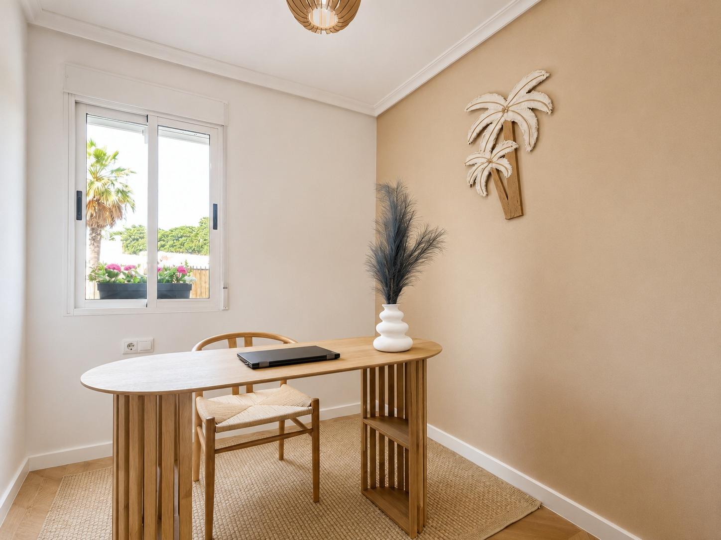 Townhouse in Punta Prima, Alicante, Spain 4 bedrooms, 104 sq.m. No. 195980