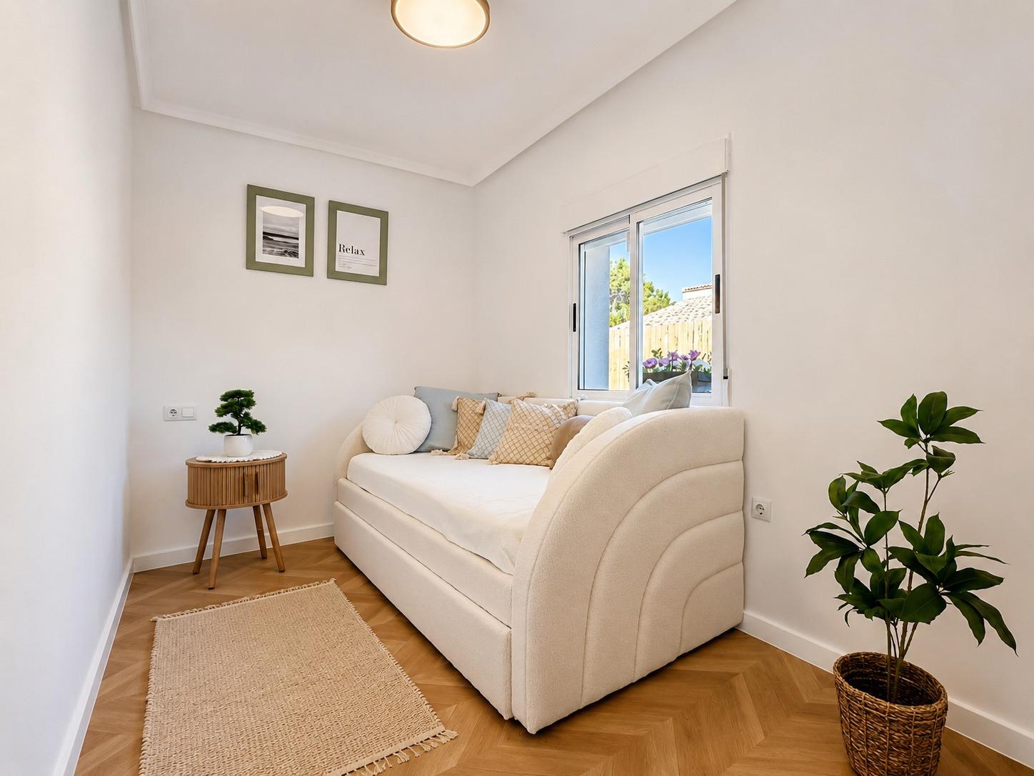Townhouse in Punta Prima, Alicante, Spain 4 bedrooms, 104 sq.m. No. 195980