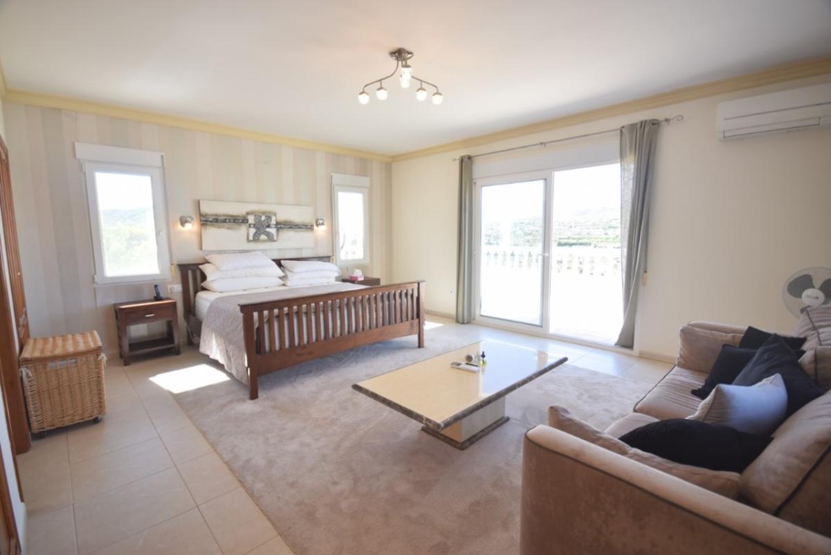 Huvila Javea, Alicante, Espanja 4 makuuhuonetta, 375 m2 No. 113015