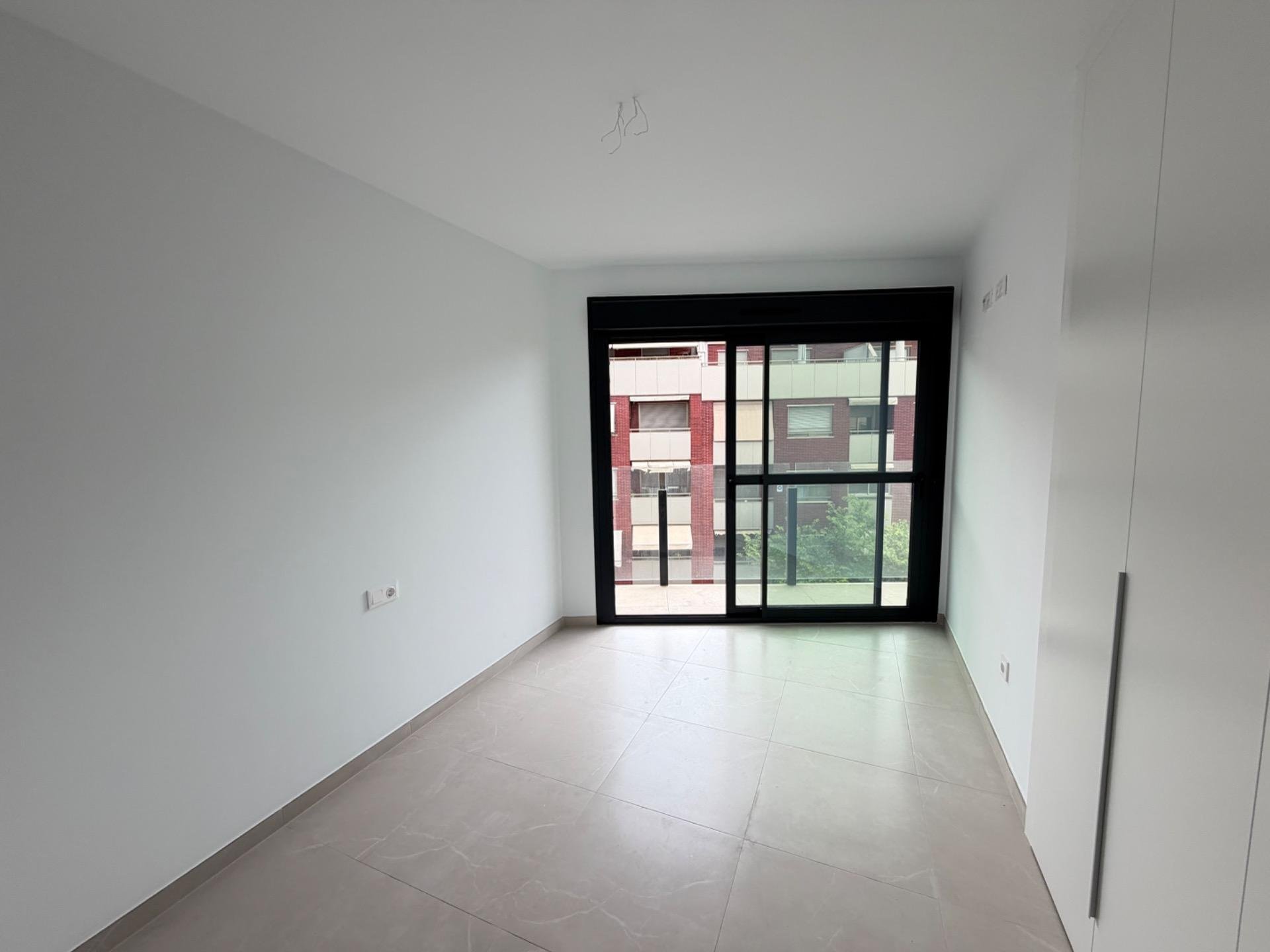 Huoneisto La Florida, Alicante, Espanja 3 makuuhuonetta, 159 m2 No. 194062
