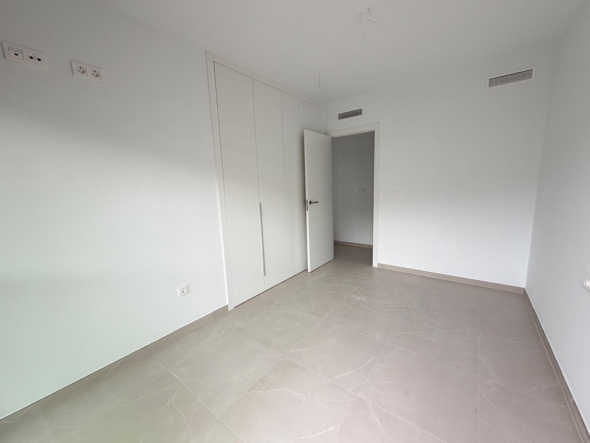 Huoneisto La Florida, Alicante, Espanja 3 makuuhuonetta, 159 m2 No. 194062