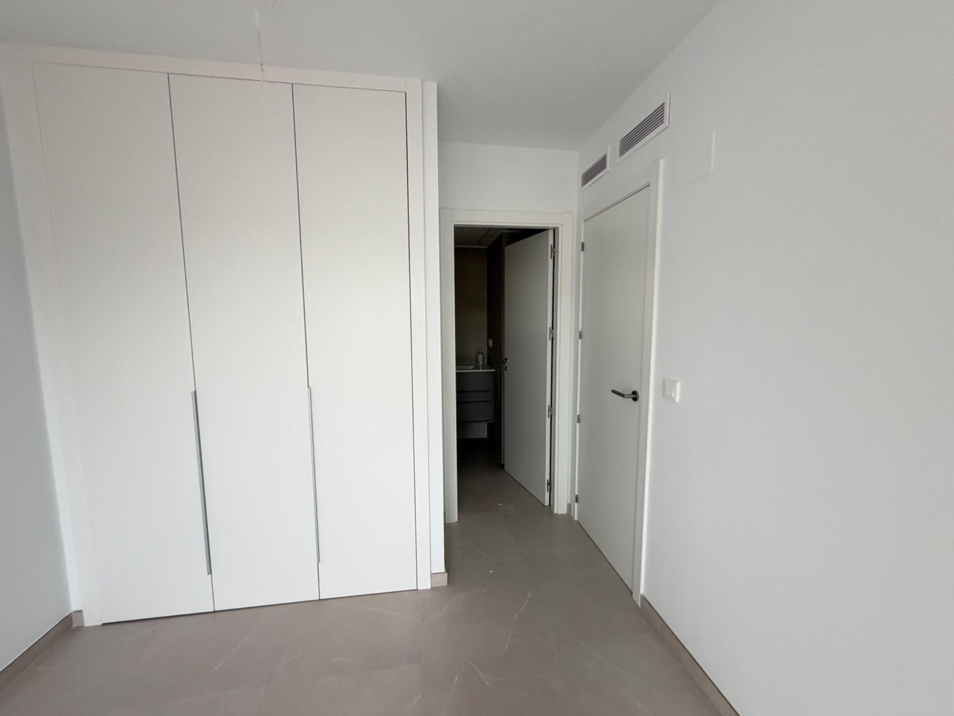 Huoneisto La Florida, Alicante, Espanja 3 makuuhuonetta, 159 m2 No. 194062