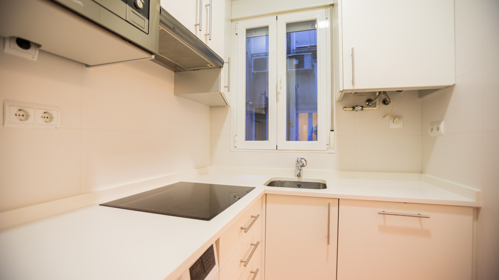 Apartamento en Madrid, España 2 dormitorios, 95 m2 No. 194066