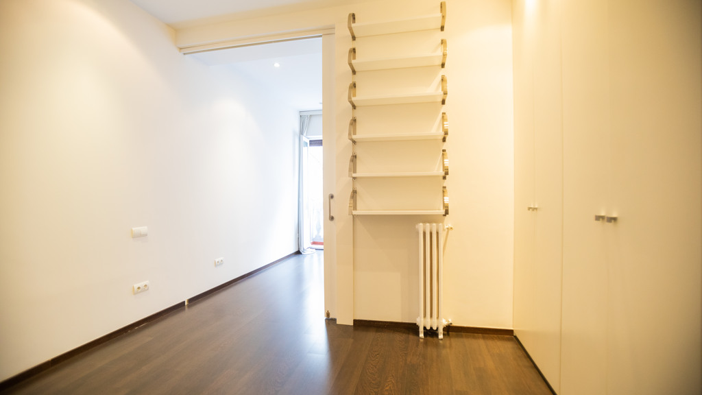 Apartamento en Madrid, España 2 dormitorios, 95 m2 No. 194066