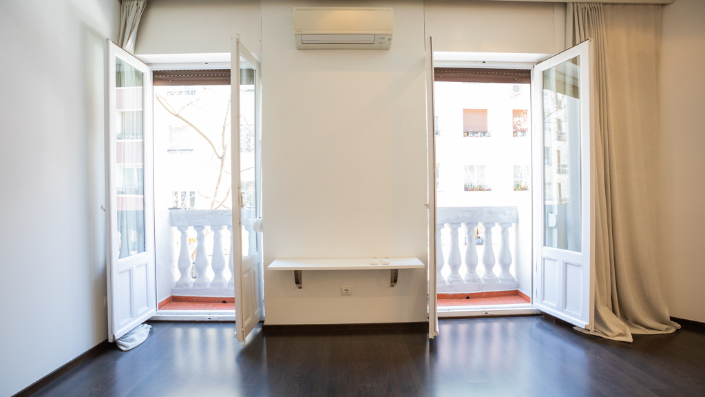 Apartamento en Madrid, España 2 dormitorios, 95 m2 No. 194066