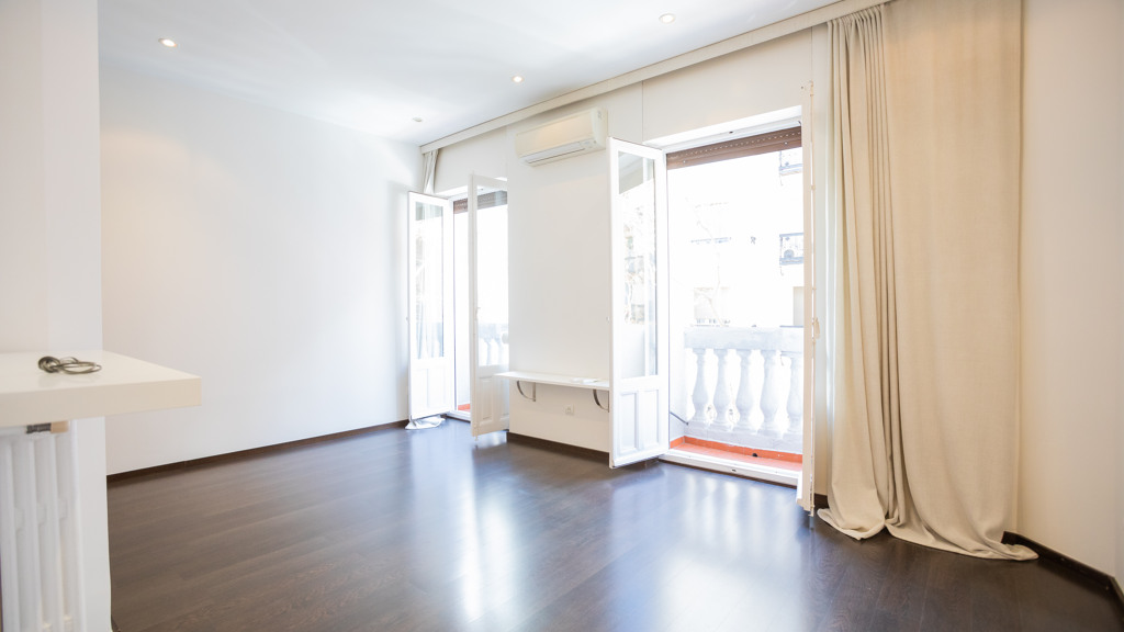 Apartamento en Madrid, España 2 dormitorios, 95 m2 No. 194066