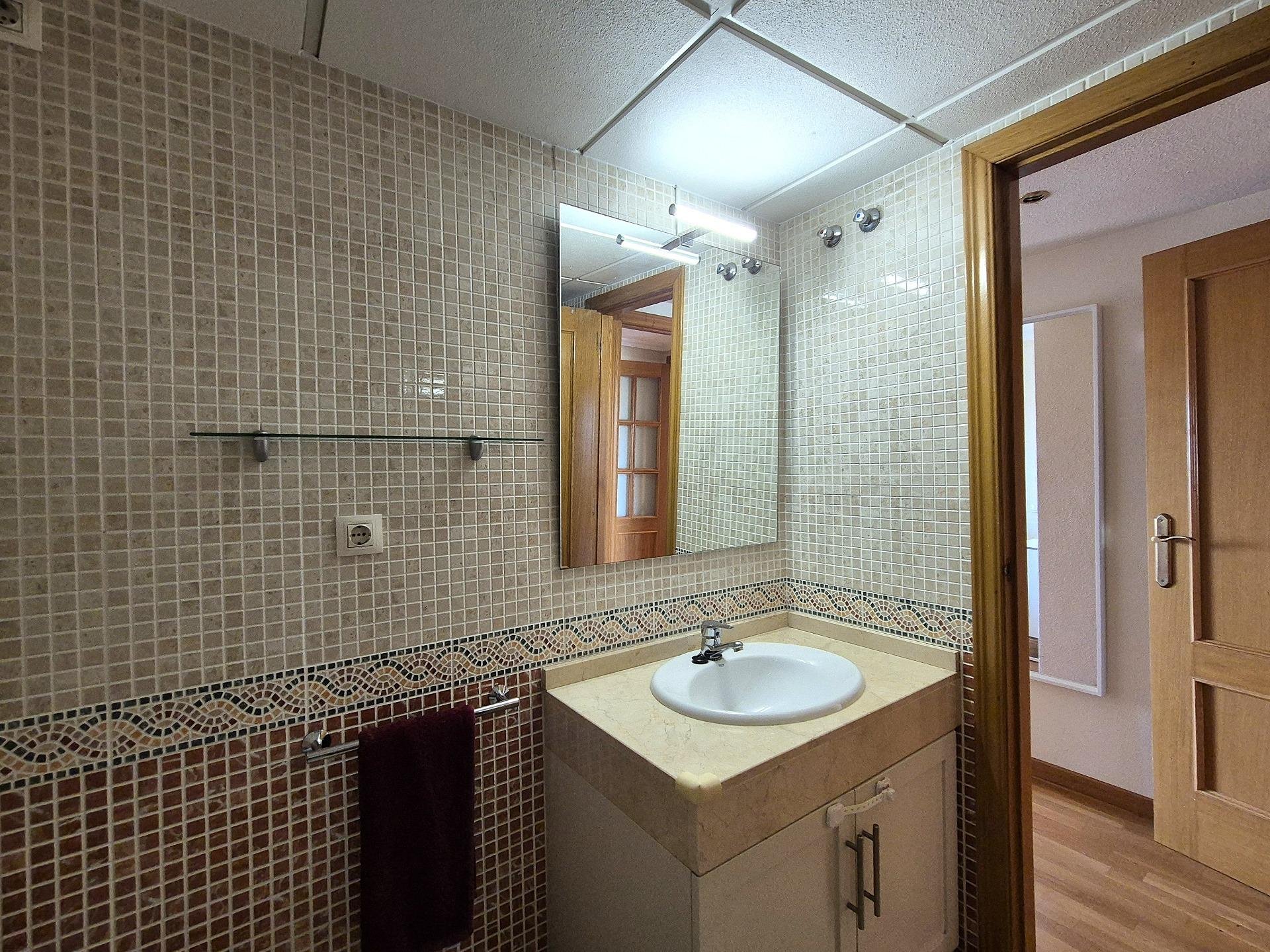 Huoneisto Alicante, Espanja 2 makuuhuonetta, 96 m2 No. 194065