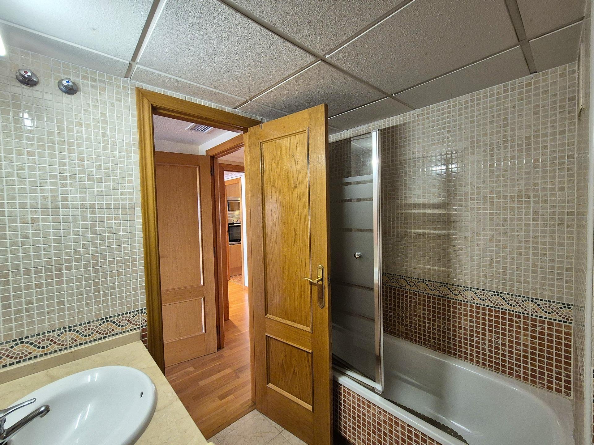 Huoneisto Alicante, Espanja 2 makuuhuonetta, 96 m2 No. 194065