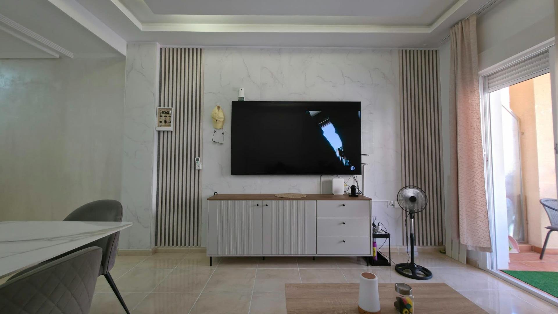 Huoneisto Nueva Torrevieja, Alicante, Espanja 2 makuuhuonetta, 73 m2 No. 194064