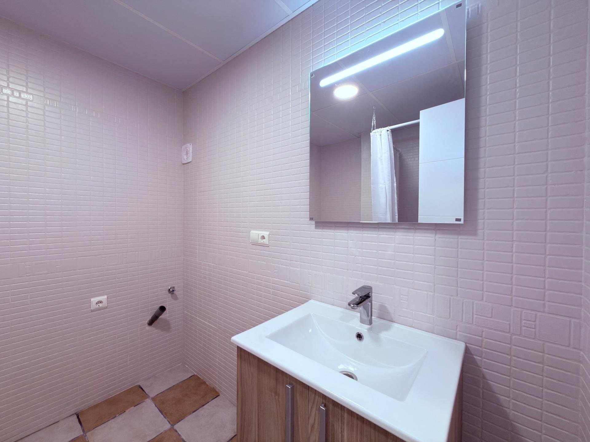 Apartment in Alicante, Spain 1 bedroom, 49 sq.m. No. 194063
