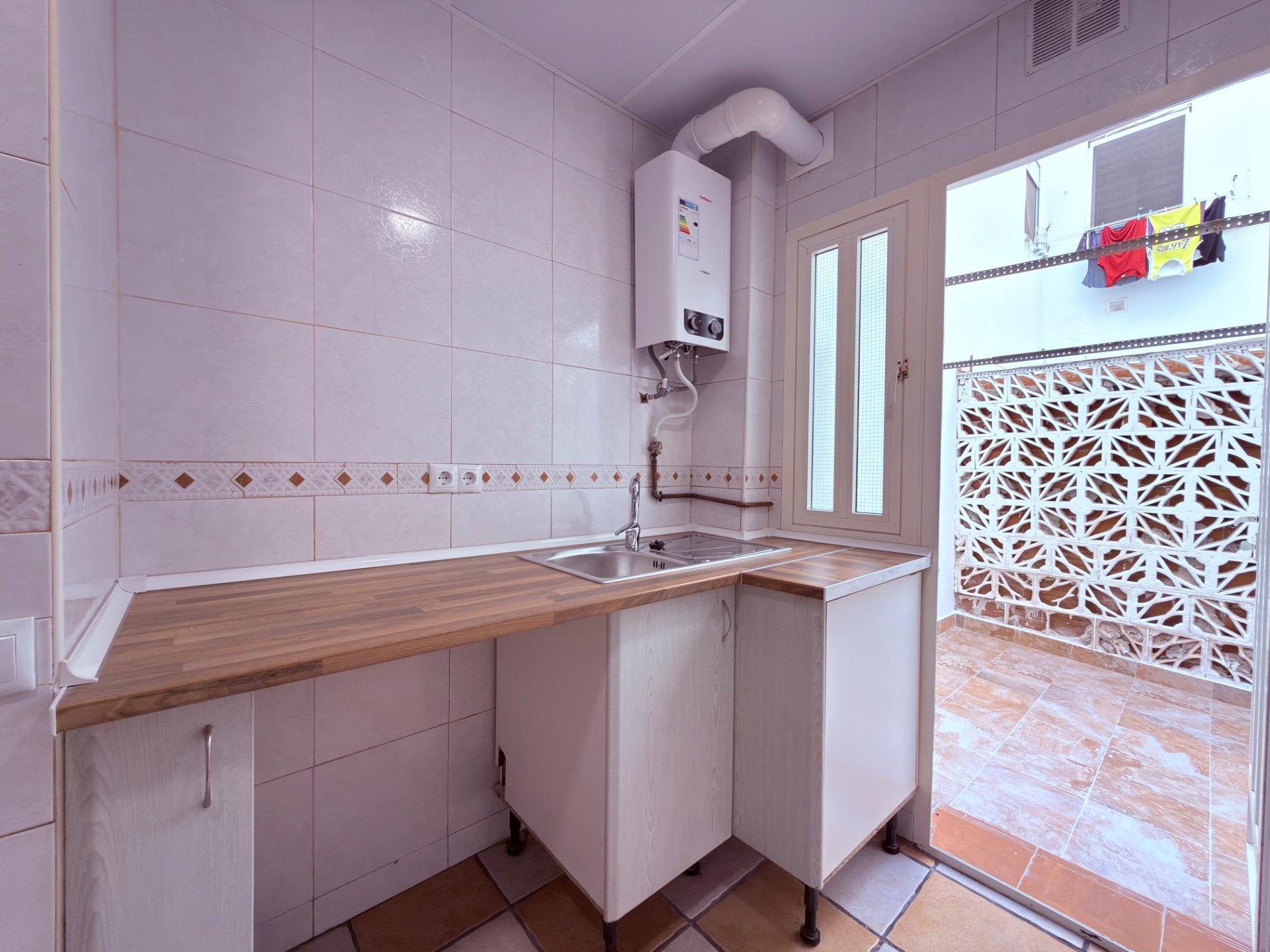 Apartment in Alicante, Spain 1 bedroom, 49 sq.m. No. 194063