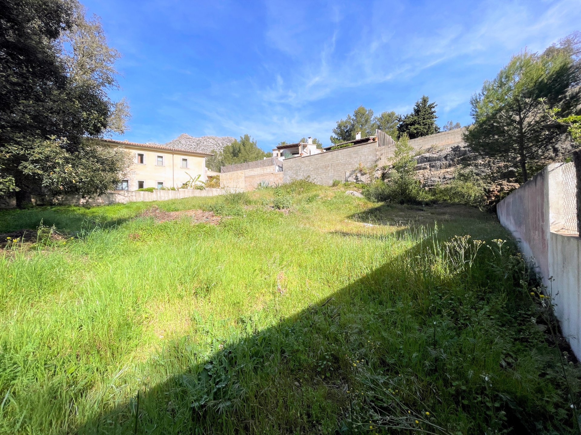 Land plot in Cala Sant Vicenc, Mallorca, Spain 820 sq.m. No. 102877