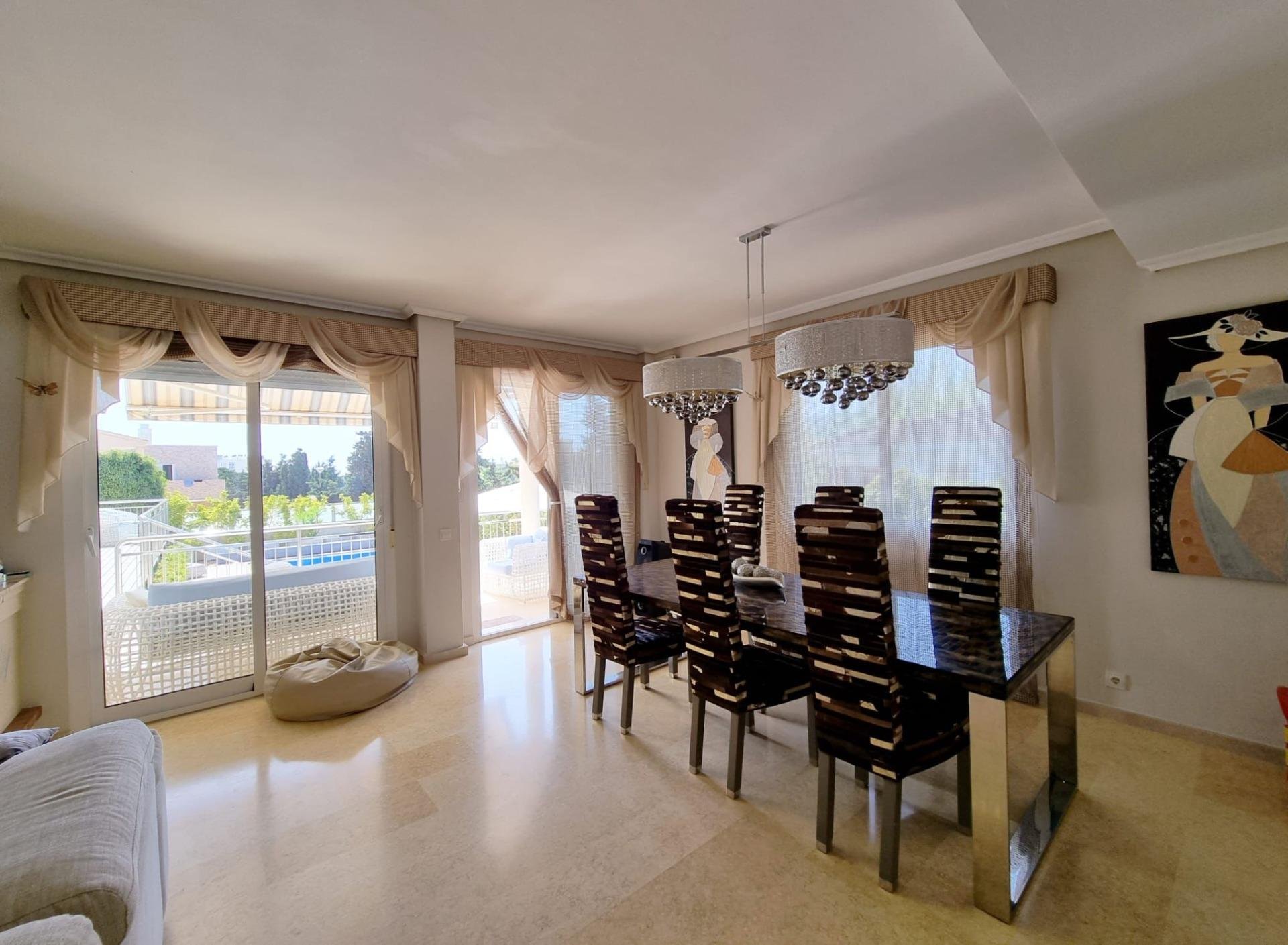 Apartment in Torrevieja, Alicante, Spain 670 sq.m. No. 195183