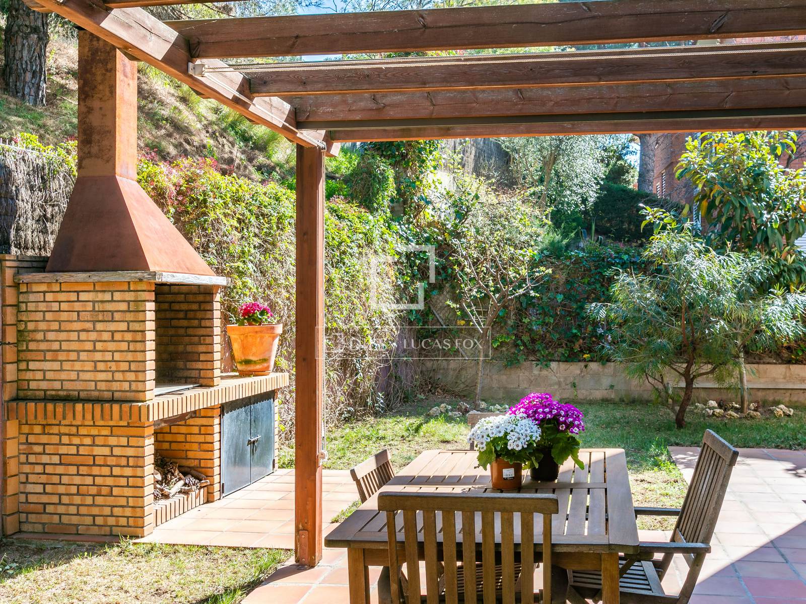 Villa a Teia, Barcelona, Spagna 6 camere da letto, 354 mq. N° 150514