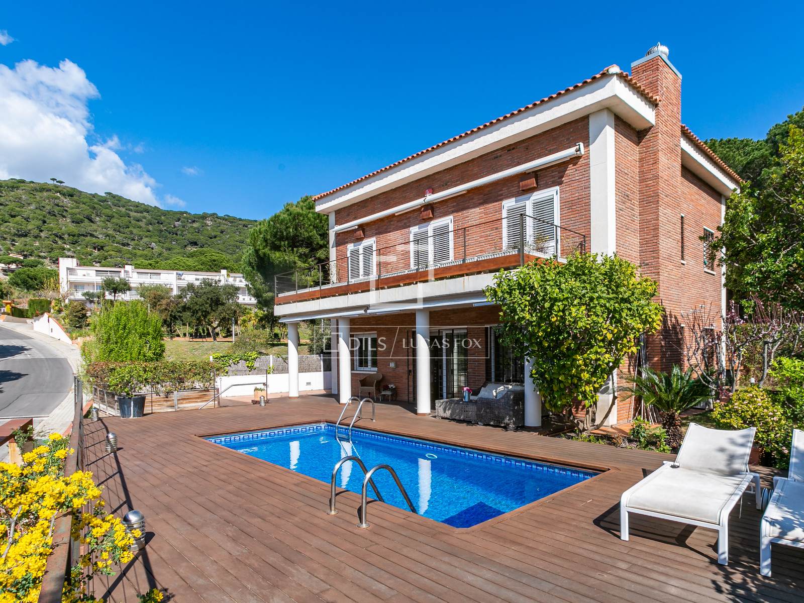 Villa a Teia, Barcelona, Spagna 6 camere da letto, 354 mq. N° 150514