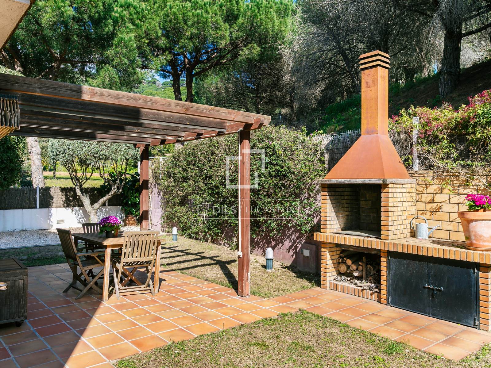 Villa a Teia, Barcelona, Spagna 6 camere da letto, 354 mq. N° 150514