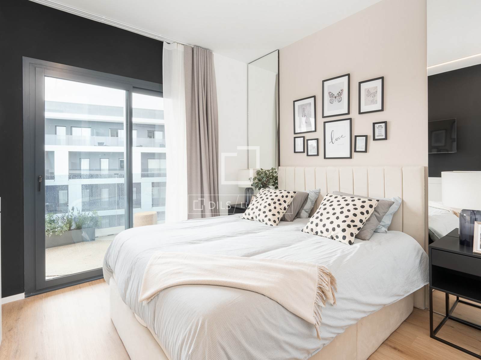 Appartamento a Barcelona, Spagna 3 camere da letto, 86 mq. N° 150515