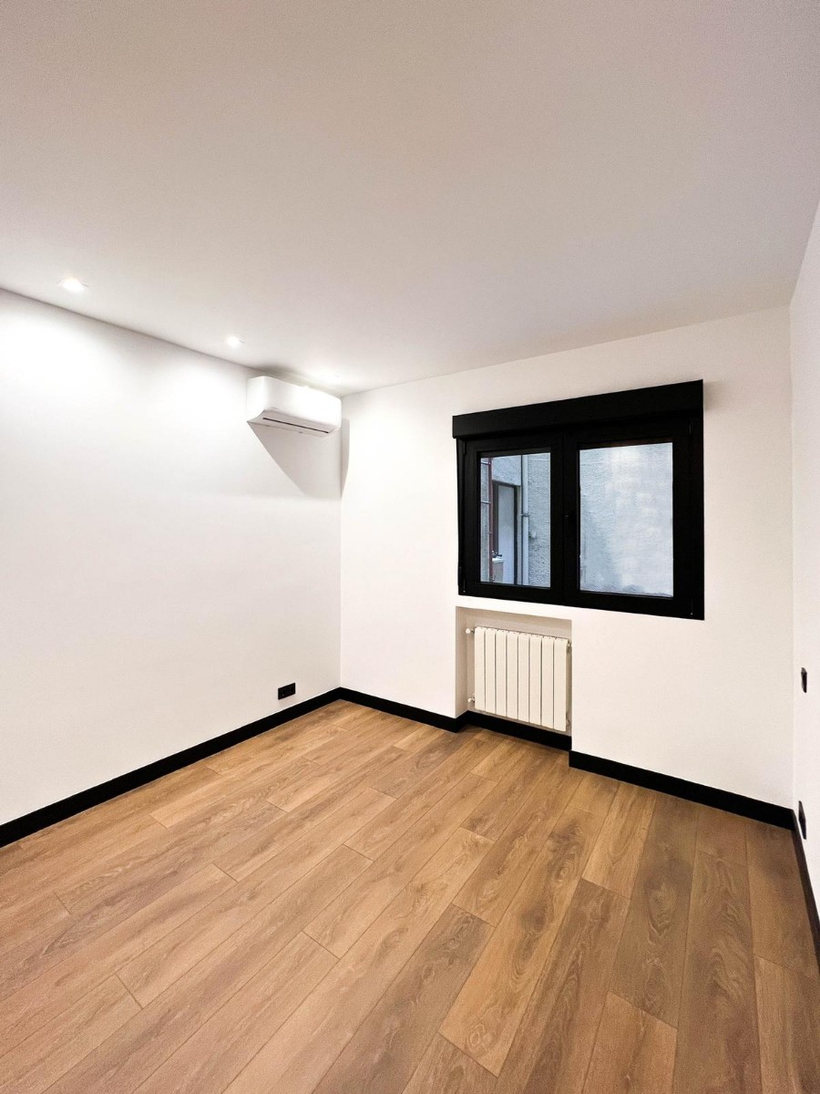 Apartamento en Madrid, España 2 dormitorios, 103 m2 No. 67419