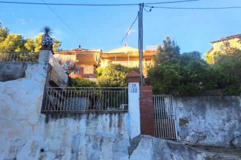 Māja Vallirana, Barcelona, Spānijā 4 istabas, 237 m2 Nr. 167206