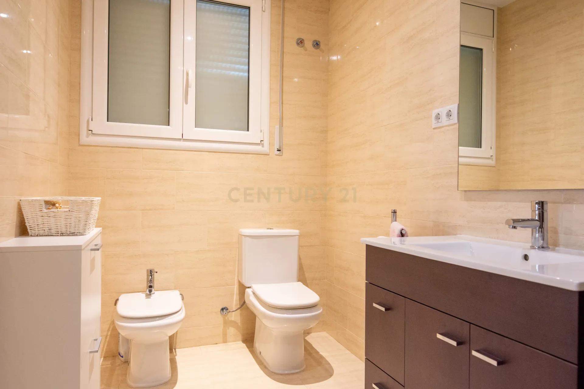 Talo Caldes de Montbui, Barcelona, Espanja 5 makuuhuonetta, 251 m2 No. 167209