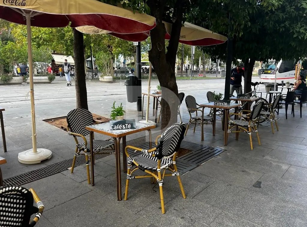 Cafetería / restaurante en España 92 m2 No. 151924