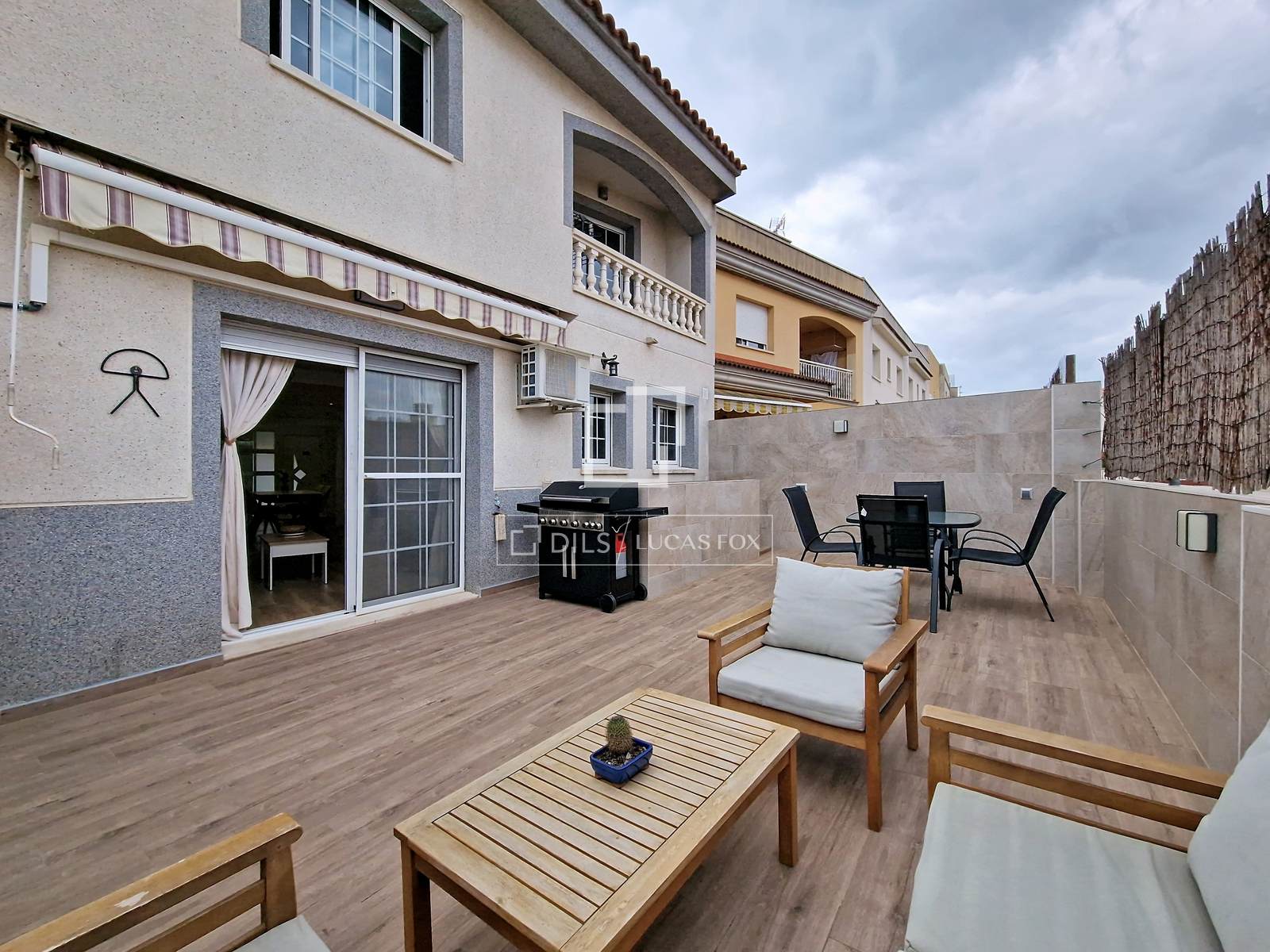 Villa in Vilanova i la Geltru, Barcelona, Spanien 4 Schlafzimmer, 176 m2 Nr. 161381