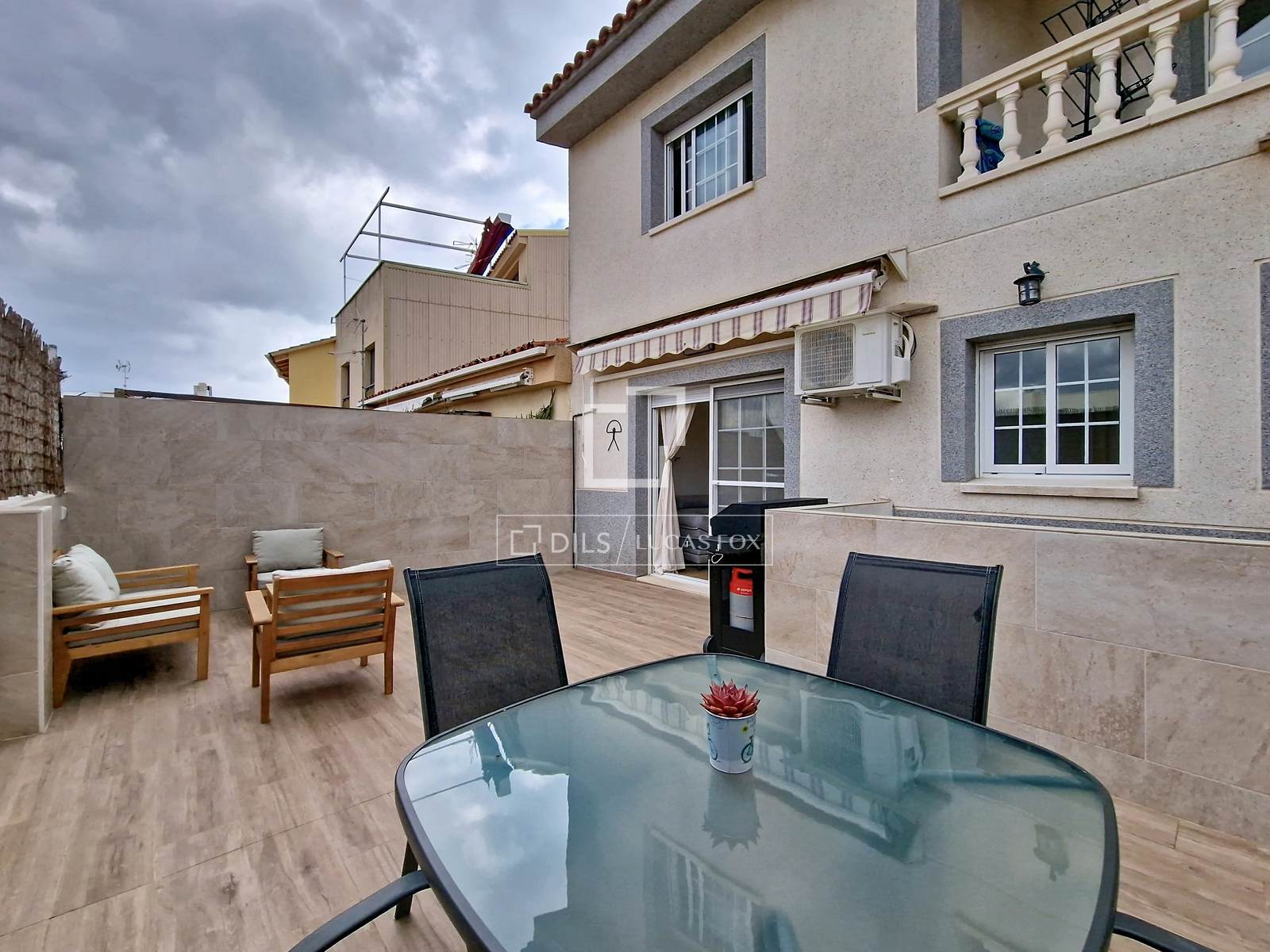 Villa in Vilanova i la Geltru, Barcelona, Spanien 4 Schlafzimmer, 176 m2 Nr. 161381