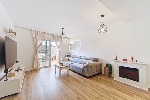Villa a Vilanova i la Geltru, Barcelona, Spagna 4 camere da letto, 176 mq. N° 161381